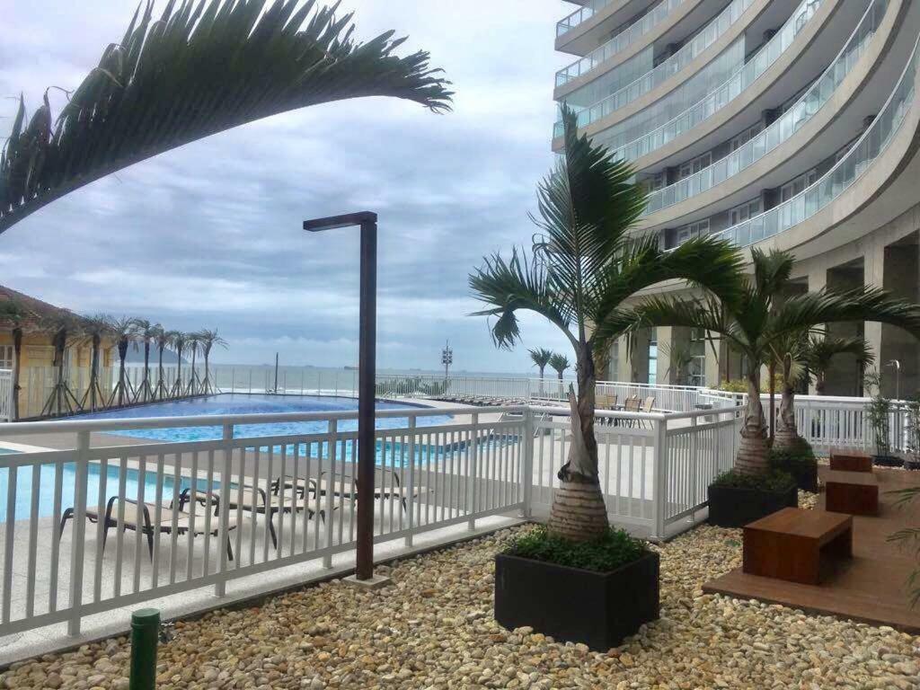 Maravilhoso Apto Vista Mar Jacuzzi Wi Fi Pé Areia Santos  Esterno foto